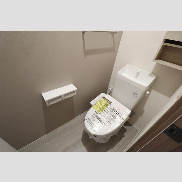 トイレ (温水洗浄暖房便座)