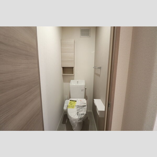 トイレ (温水洗浄暖房便座)