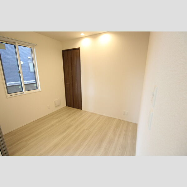 その他 (洋室①)