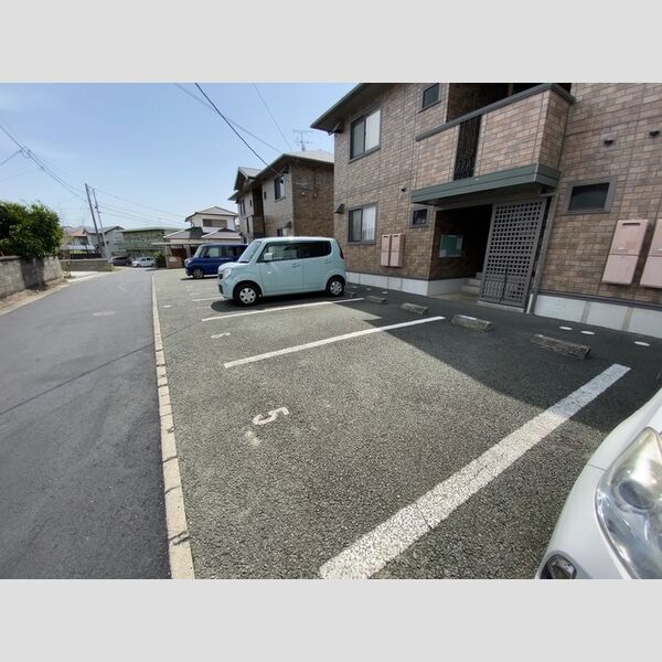 駐車場 (敷地内駐車場)