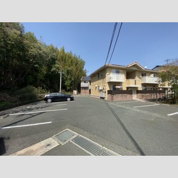 駐車場 (敷地内駐車場)