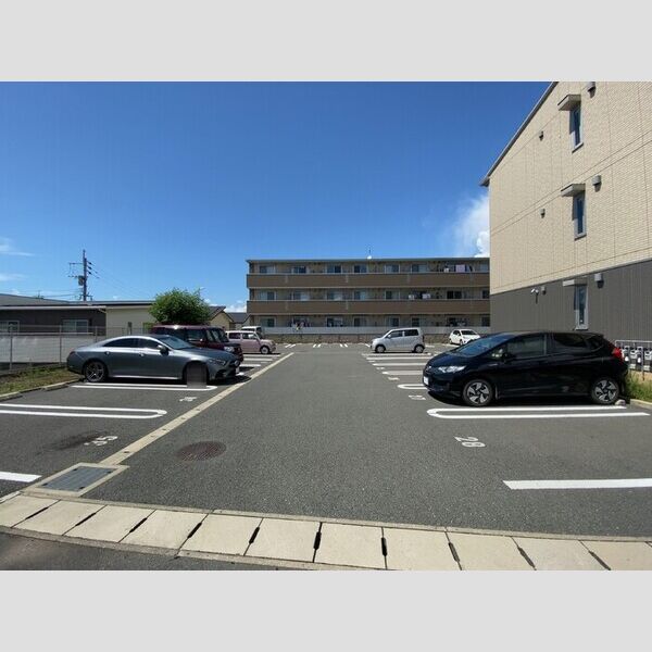 駐車場 (駐車場)