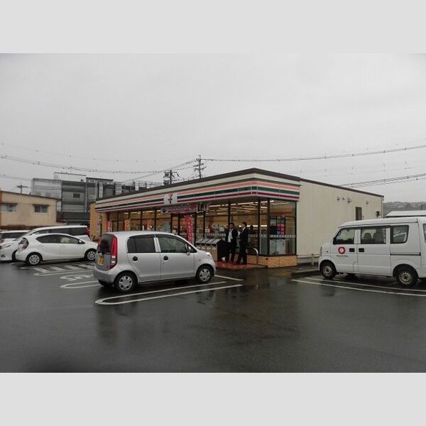 現地周辺 (セブンイレブン　熊本清水新地3丁目店　1412m)