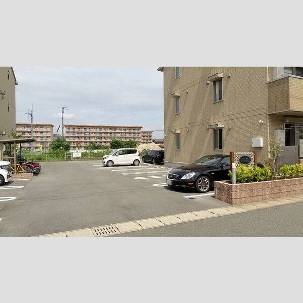 駐車場 (駐車場)