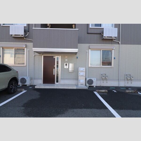 エントランス (エントランス)