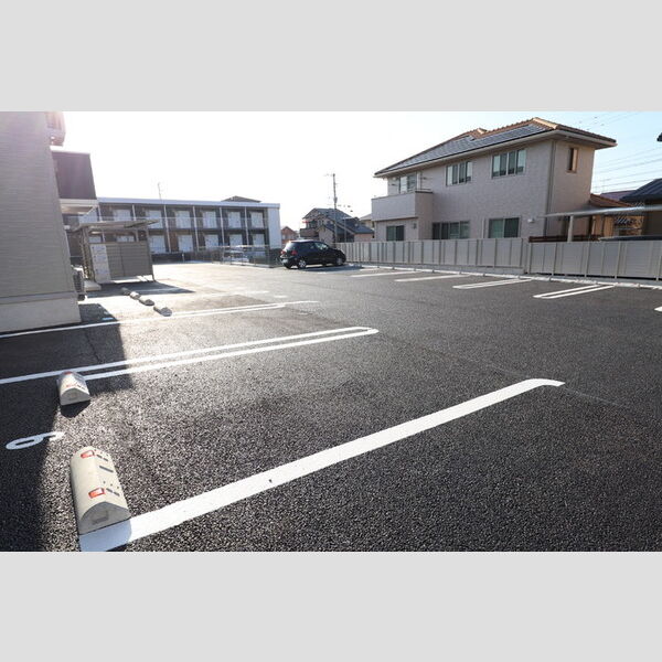 駐車場 (駐車場)