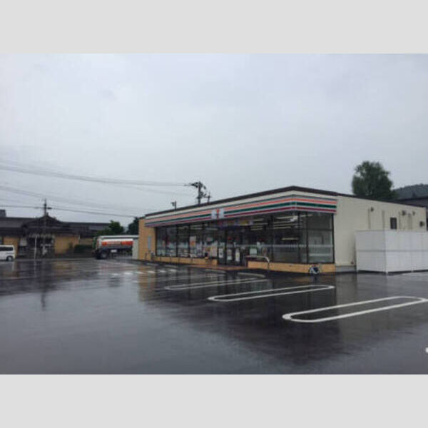 現地周辺 (セブンイレブン大津下町店(約750m))
