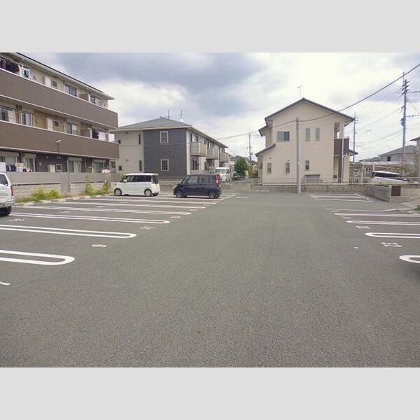 駐車場 (駐車場)