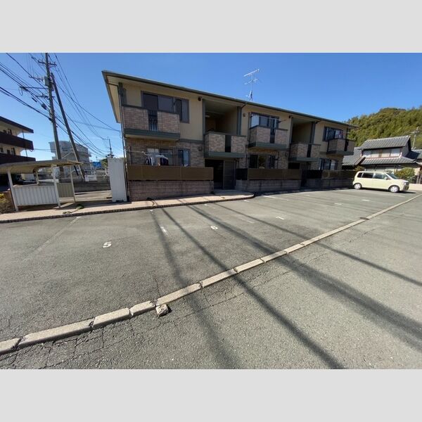 駐車場 (敷地内駐車場)