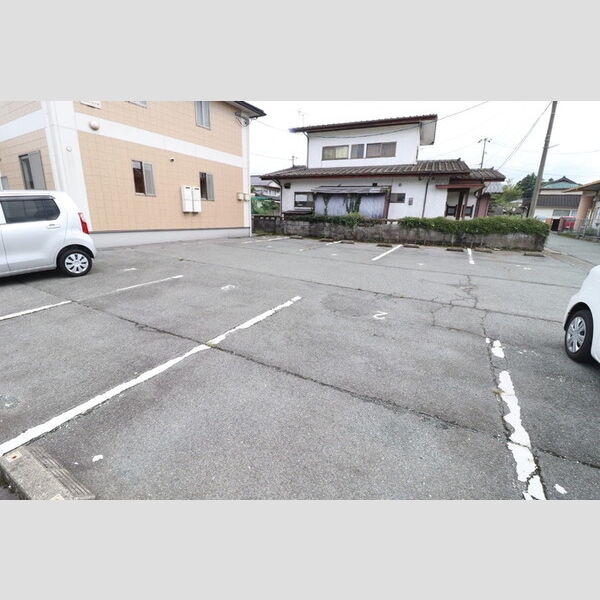 駐車場 (駐車場)