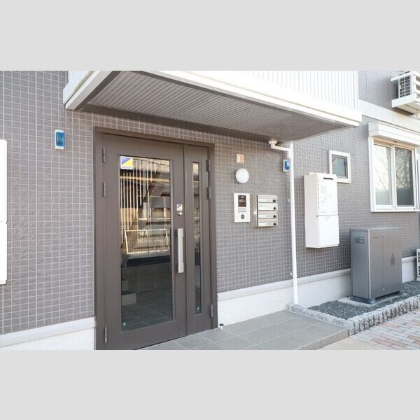 エントランス (エントランス)