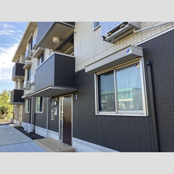 エントランス (エントランス)