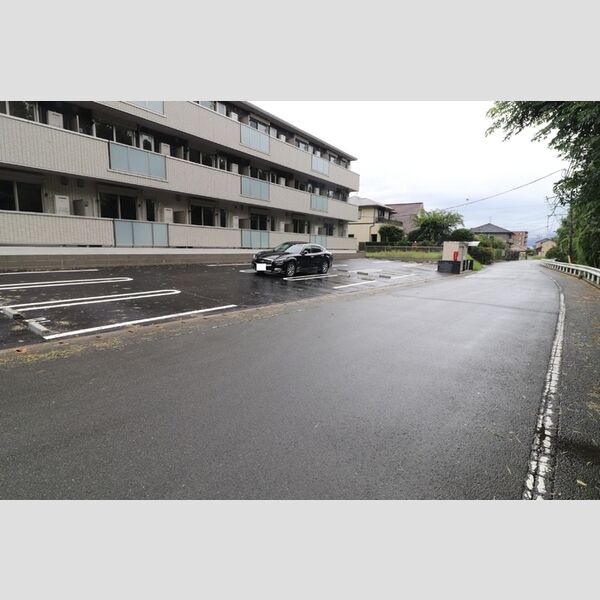駐車場 (駐車場)