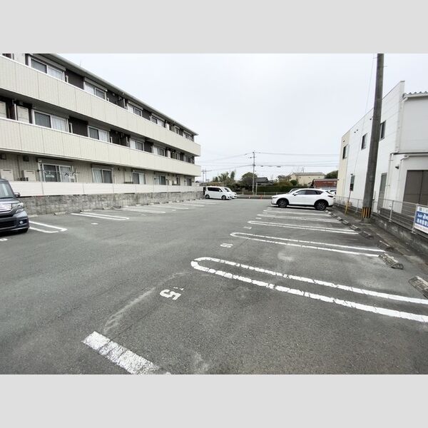駐車場 (駐車場)