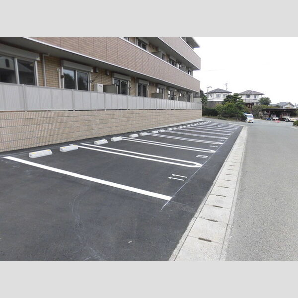 駐車場 (駐車場)
