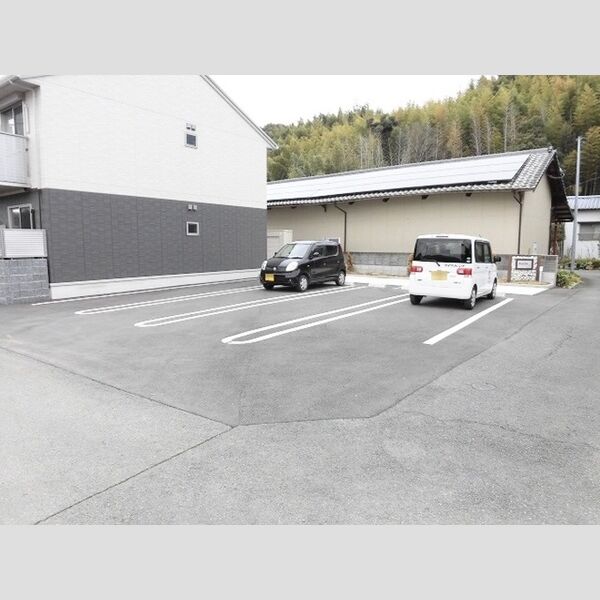 駐車場 (駐車場)