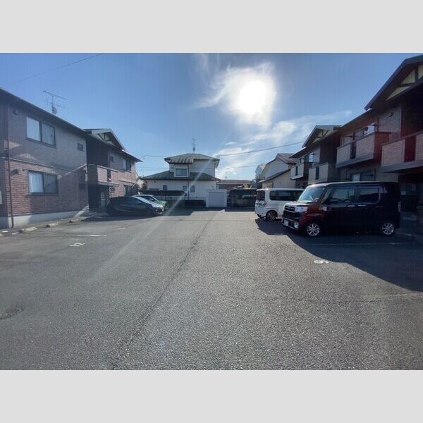 駐車場 (駐車場)