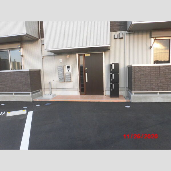 エントランス (エントランス)