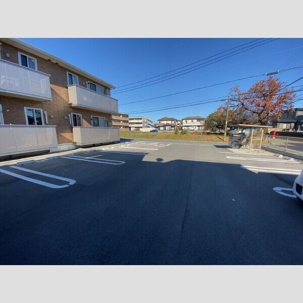 駐車場 (駐車場)