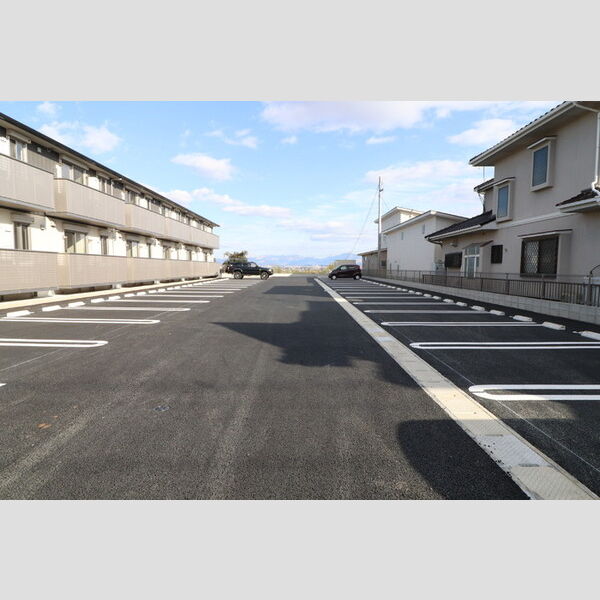 駐車場 (駐車場)