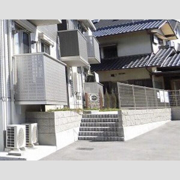 エントランス (エントランス)