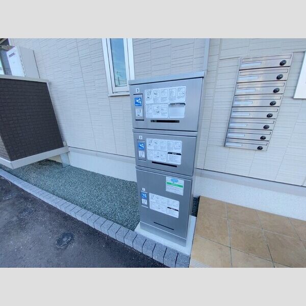 現地周辺 (宅配ボックス)