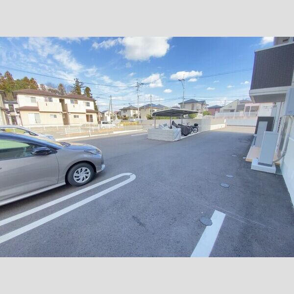 現地周辺 (駐車場)