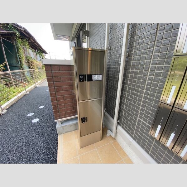 現地周辺 (宅配ボックス)