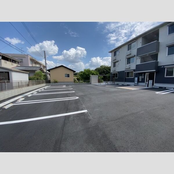 駐車場 (敷地内駐車場)