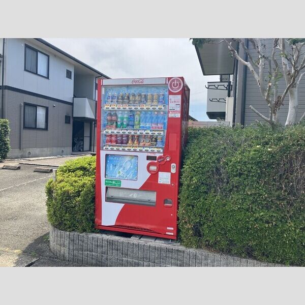 現地周辺 (パークサイドヴィラ　自動販売機)