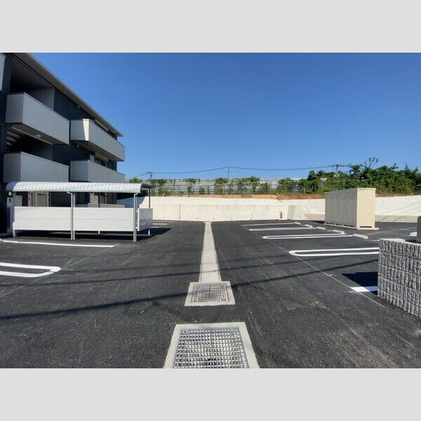 駐車場 (駐車場)