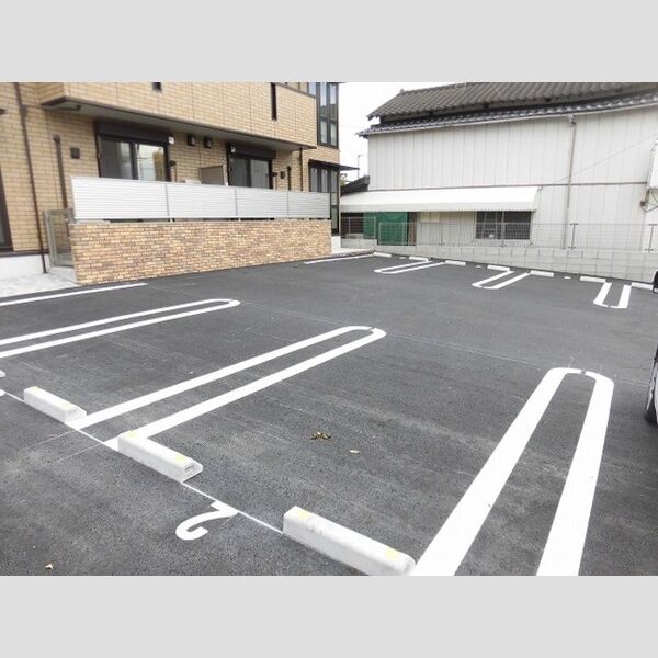 駐車場 (駐車場)