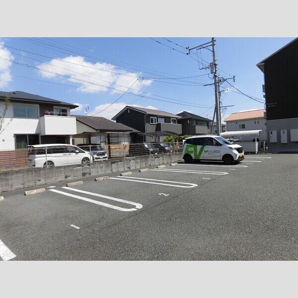駐車場 (駐車場)