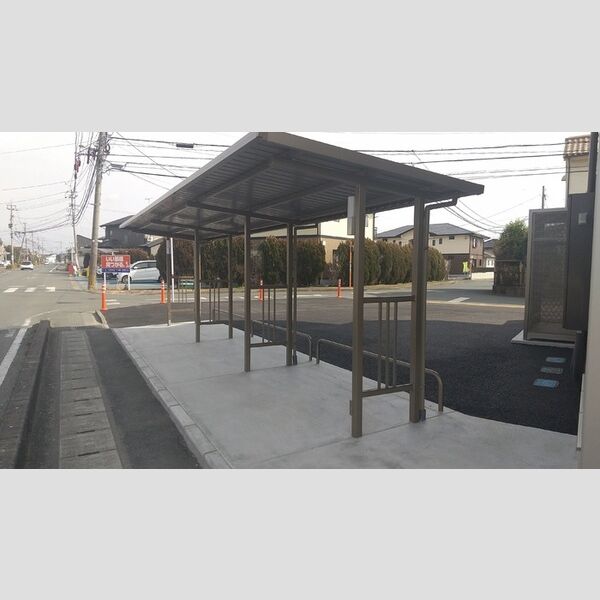 現地周辺 (駐輪場)