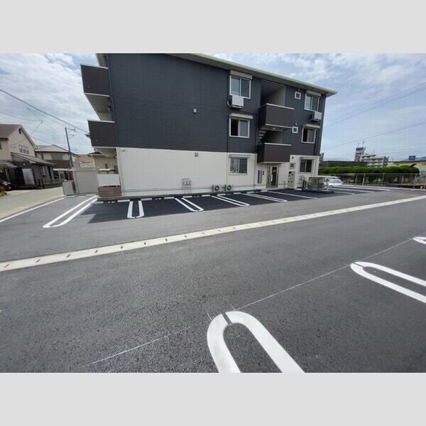駐車場 (駐車場)
