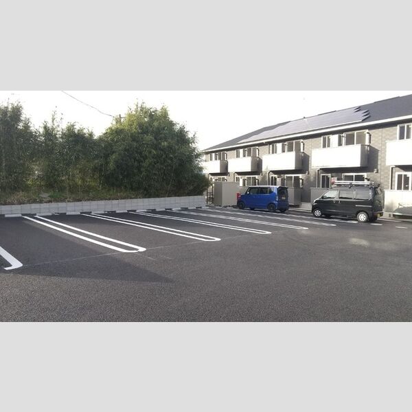 駐車場 (駐車場)