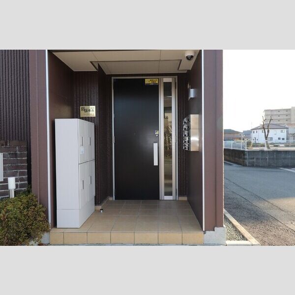 エントランス (エントランス)