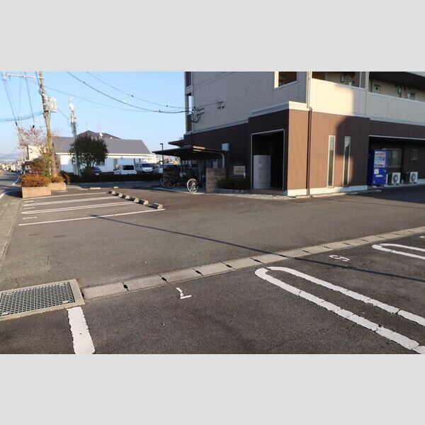 駐車場 (駐車場)
