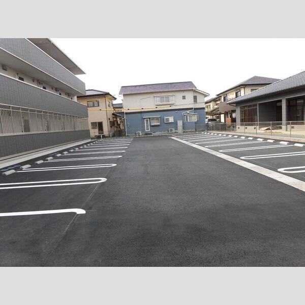 駐車場 (駐車場)