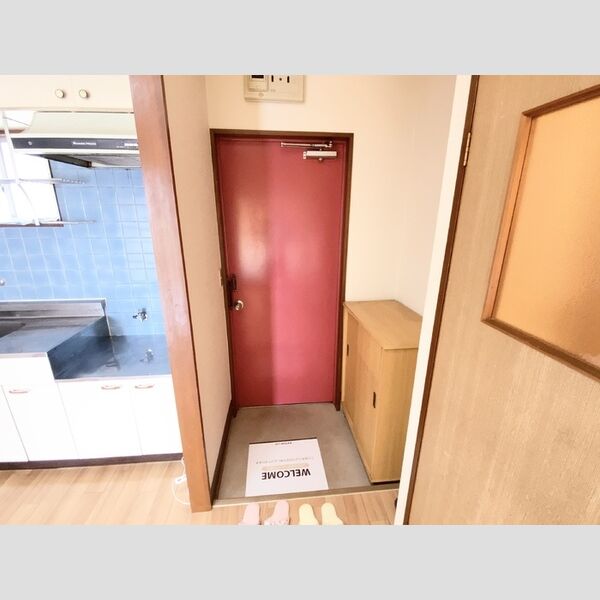 玄関 (302玄関)
