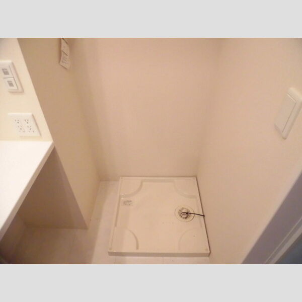 その他 (洗濯機置き場)