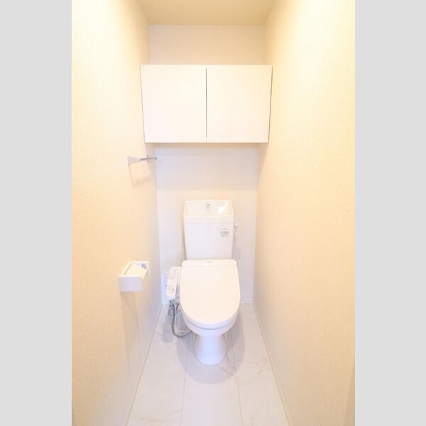 トイレ (105　トイレ)