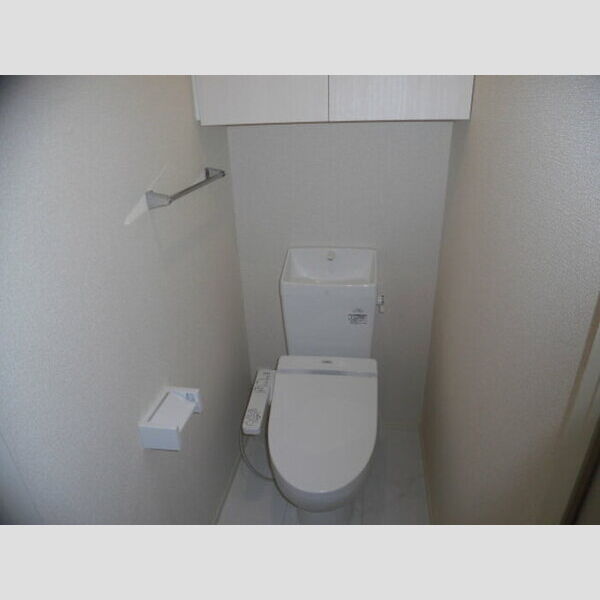 トイレ (201　温水洗浄温暖便座)