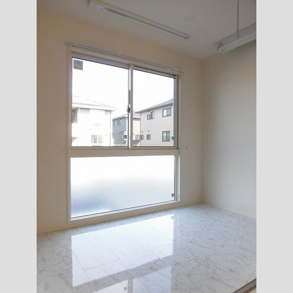 その他 (102　室内物干し)