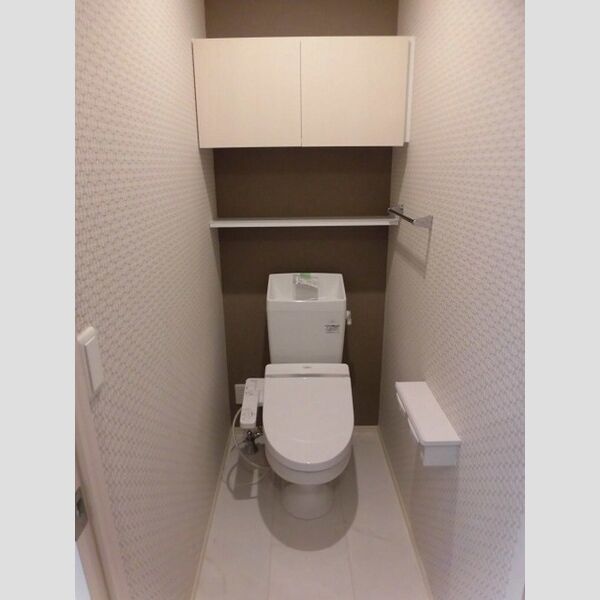 トイレ (102　温水洗浄暖房便座)