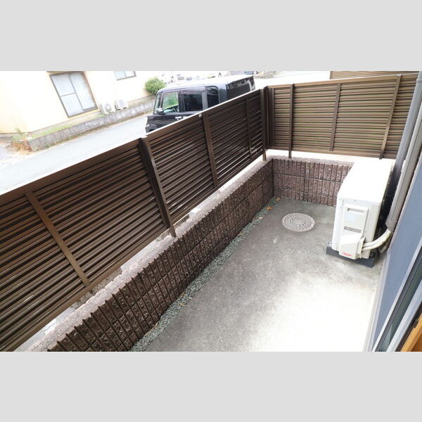 その他 (102　専用庭)