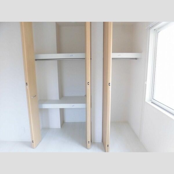 収納 (たくさん収納できます!)