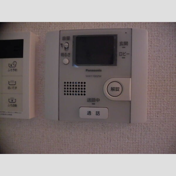 その他設備 (建物エントランスはオートロックです。モニターで確認できます。)