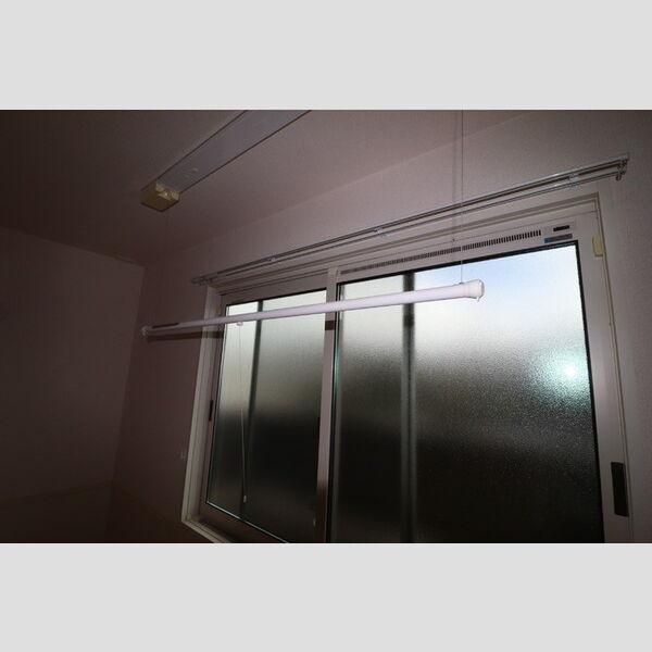 その他 (101 室内物干し)