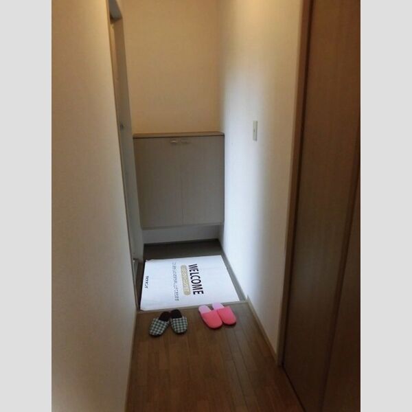 玄関 (C105　玄関)